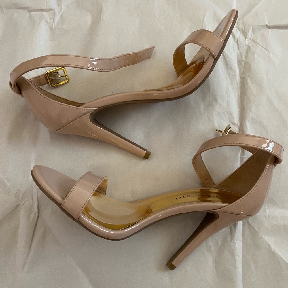 Madden Girl Dafney Sandal 8 M Nude